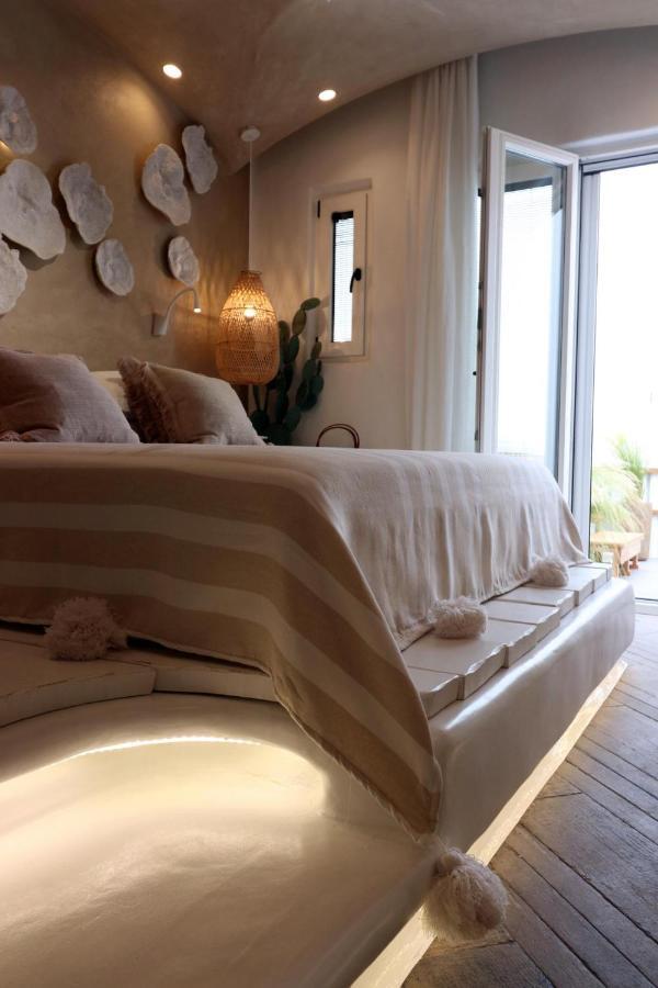 Naxos City Narcissus Luxury Suites מראה חיצוני תמונה